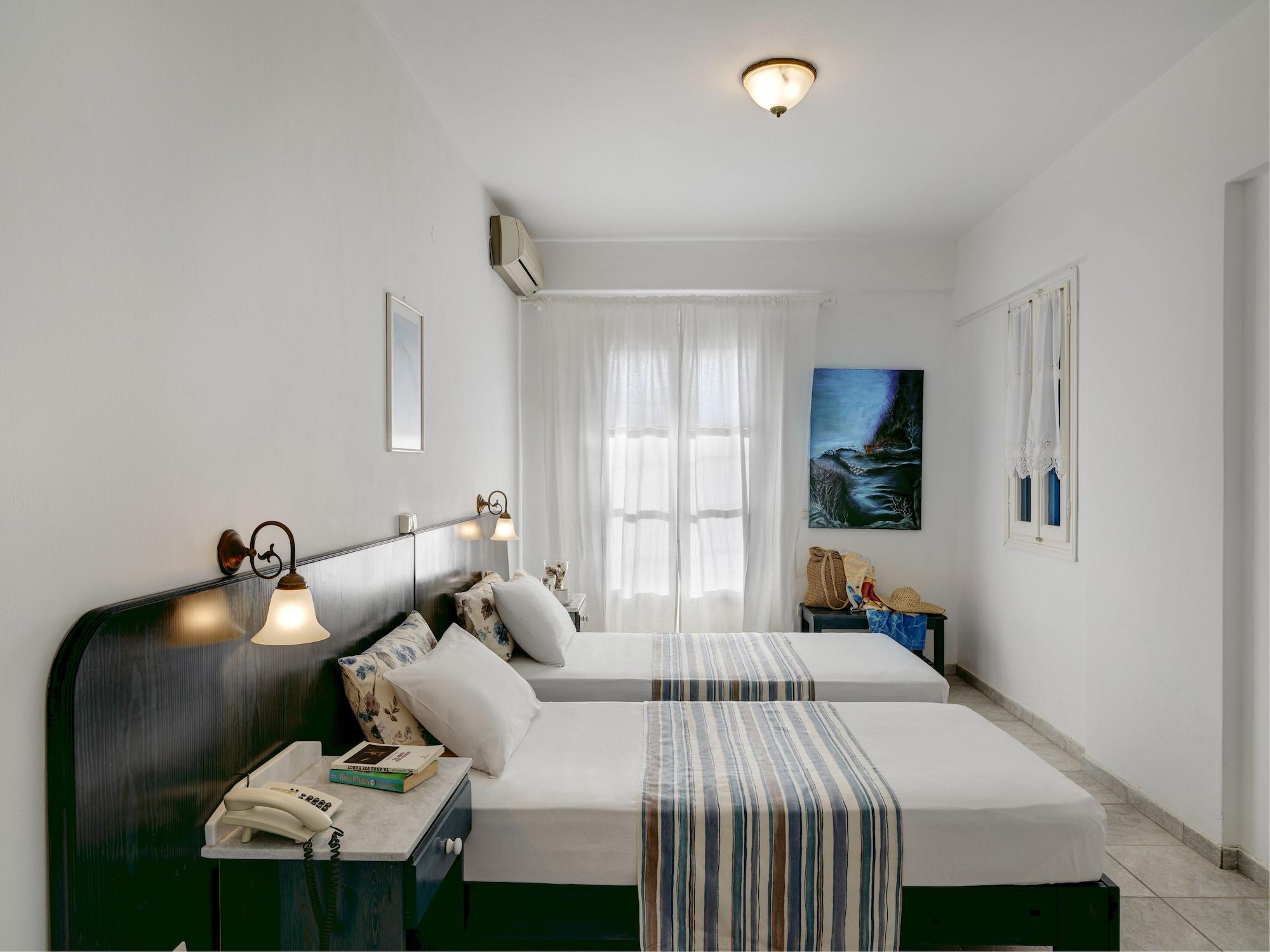 Aloni Hotel & Suites Piso Livadi Exterior photo