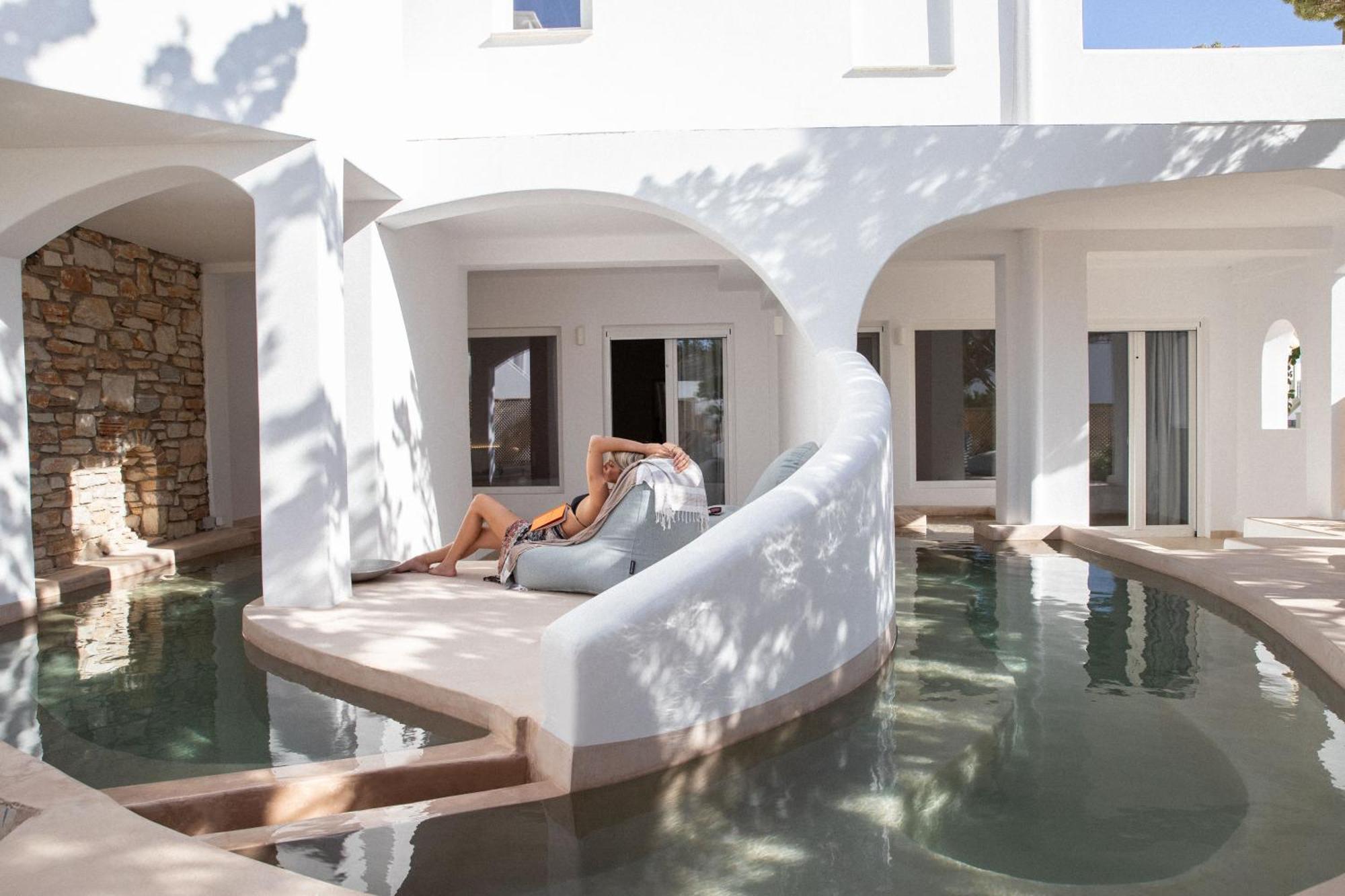 Aloni Hotel & Suites Piso Livadi Exterior photo