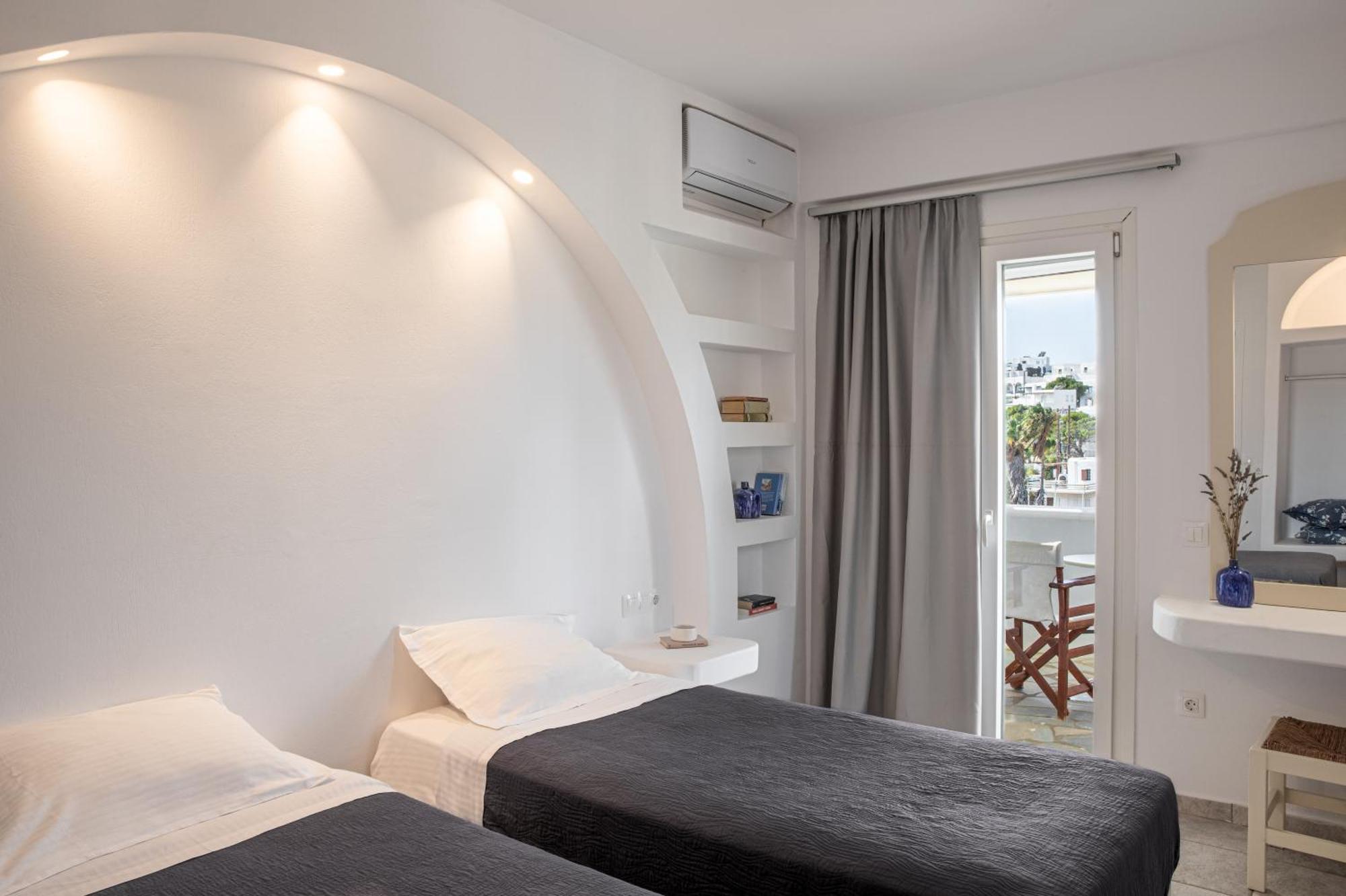 Aloni Hotel & Suites Piso Livadi Exterior photo